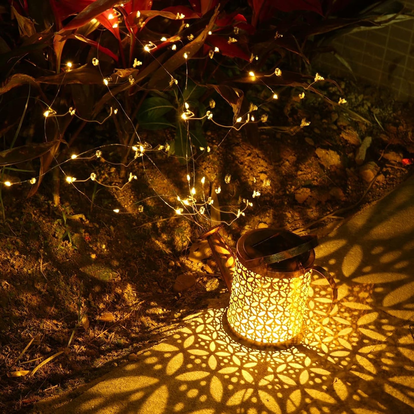 Decorative Solar Watering Can with Light for Garden Decor, Outdoors